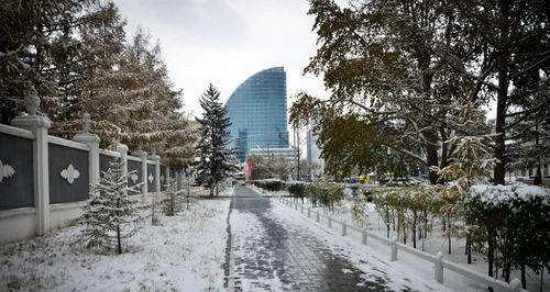 Өнөөдөр нийслэл хот орчмоор өдөртөө ялимгүй цас орж, зөөлөн цасан шуурга шуурна